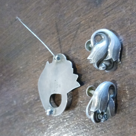 George Jensen Tulip Brooch and Matching screw back Earrings SS Denmark - Picture 5 of 12